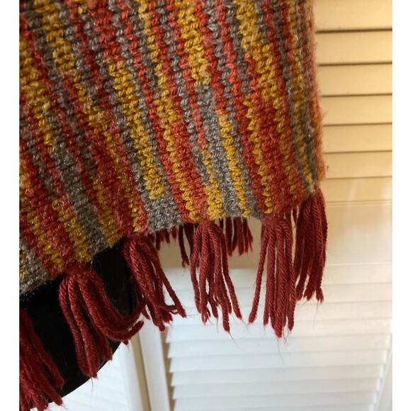 VTG Handmade Knit button up Poncho, Fringe Burnt Orange, gold, gray -Small - Picture 5 of 6